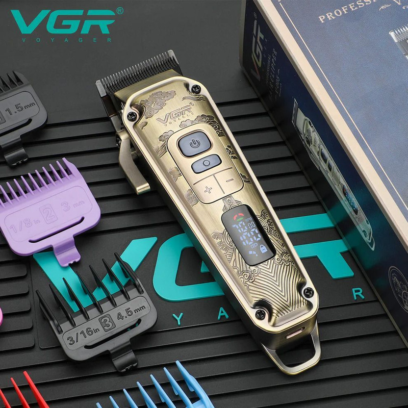VGR V-005. Trimmer by VGR — product image showing the trimmer body, blade head and attachments